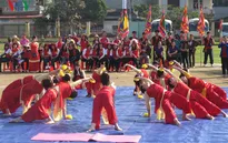 800 người đồng diễn Yoga xác lập kỷ lục Guinness tại Yên Bái