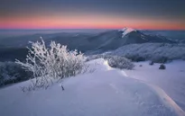 Ngắm mùa đông huyền ảo ở vùng rừng núi Ba Lan