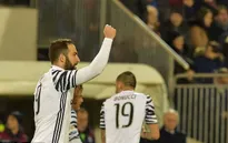 Vòng 24 Serie A: Higuain lập cú đúp Juventus ung dung ngôi đầu
