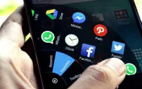 Tuyệt chiêu giúp sử dụng smartphone dễ dàng bằng một tay