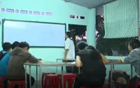 Người thầy mắc bệnh nan y dạy miễn phí cho học trò nghèo