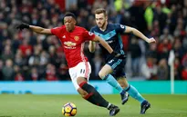 Mourinho "nắn gân" Martial: Nghe tôi rồi tỏa sáng, chớ nghe "cò"
