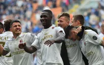 Ghi bàn ở phút bù giờ thứ 7, Milan buộc Inter chia điểm trong trận derby
