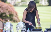 Cựu đệ nhất phu nhân Michelle Obama làm giám khảo MasterChef nhí