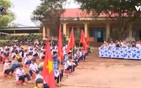 Học sinh vùng biên giới nô nức ngày khai giảng