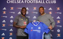 Chelsea trói chân Moses tới năm 2021