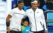 Federer và Nadal sát cánh “chống lại” cả thế giới
