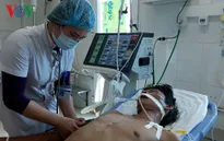Lai Châu: Số người bị ngộ độc rượu tại huyện Phong Thổ tăng lên 69 người