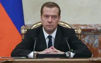 Thủ tướng Medvedev: Trừng phạt và giá dầu không còn là mối lo ngại đối với Nga