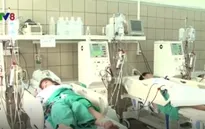 Gia tăng số vụ ngộ độc rượu