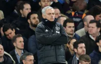 Bị CĐV Chelsea gọi là “Judas”, HLV Mourinho nóng mặt đáp trả