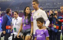Bạn gái Ronaldo được xác nhận đang mang bầu tháng thứ 5
