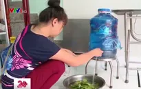Hàng trăm hộ dân tại TP.HCM bức xúc vì thiếu nước sạch