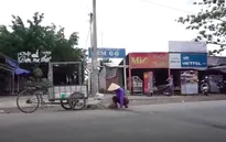 Việc tử tế: Đôi chân khuyết đi vá đường