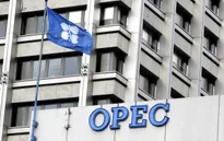 OPEC tiếp tục cắt giảm sản lượng dầu mỏ