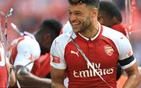 Trong “bão” mua sắm, Chelsea tự tin có Chamberlain