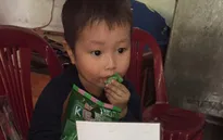Không có bố, mẹ chết đột ngột, bé 2 tuổi sống trong đói khát