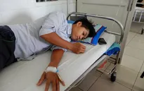 Không có tiền đóng viện phí, ông bố trẻ bị bệnh viêm màng não mủ xin về nhà chết