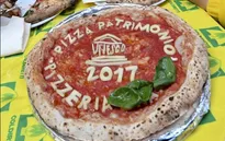 Thưởng thức pizza Napoli - Di sản văn hóa phi vật thể
