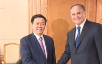 Phó Thủ tướng Vương Đình Huệ tiếp Ban lãnh đạo Ngân hàng BNP Paribas