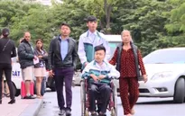 Tình bạn cao đẹp của hai học sinh cùng giúp nhau vượt lên số phận