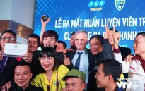 Toàn cảnh buổi ra mắt tân HLV Mihail Marian Cucchiaroni của CLB FLC Thanh Hóa