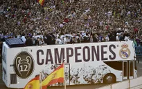 Chùm ảnh: Biển người chào đón chức vô địch của Real Madrid tại quê nhà