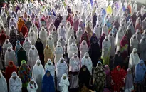 Người Hồi giáo bắt đầu tháng lễ Ramadan