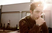 Robert Pattinson trở lại hoành tráng, đã vượt qua nỗi "ám ảnh" mang tên Chạng vạng