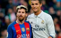 Ronaldo kém Messi 14 bậc trong cuộc đua Chiếc giày vàng 2016/17