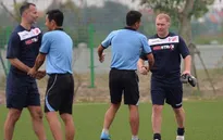 Ryan Giggs và Paul Scholes và những hoạt động trong ngày làm việc cuối tại Việt Nam