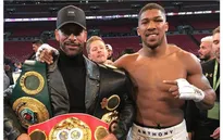 Thật như đùa: Huyền thoại Man Utd bỏ bóng đá chuyển sang boxing chuyên nghiệp
