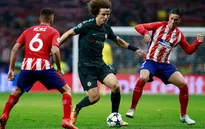 Suýt báo hại Chelsea, David Luiz bị chuyên gia Anh "dập" tơi tả