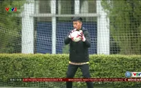 VIDEO: Thủ môn U20 Việt Nam được HLV người Đức chỉ bài