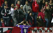 HLV Zidane bức xúc vì Ramos bị CĐV Sevilla nguyền rủa