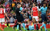 Granit Xhaka - "vua thẻ đỏ" của bóng đá châu Âu
