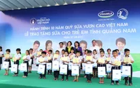 Trao tặng 46.500 ly sữa cho trẻ em Quảng Nam