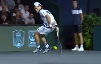 Những pha bóng khó tin tại Paris Masters
