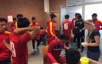 Ảnh: Tuyển thủ U20 Việt Nam hoàn thành bài kiểm tra y tế tại Düsseldorf