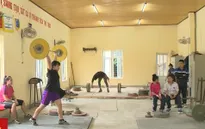 Những thiệt thòi của các VĐV cử tạ với ngày Tết