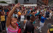 Venezuela: Người dân tiếp tục biểu tình vì thiếu hụt thuốc men
