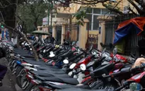 Hà Nội xử lý, dẹp bỏ các điểm trông giữ xe hết phép hoặc không phép