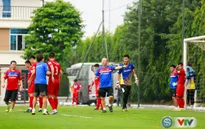 VIDEO: ĐT Việt Nam tích cực tập luyện trong buổi tập thứ 2 cùng tân HLV Park Hang Seo