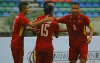 Thắng đậm U18 Philippines, U18 Việt Nam vươn lên dẫn đầu bảng B