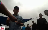 Đá gà ăn tiền ngay giữa... Hội Lim