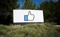 Facebook thu bộn tiền quảng báo nhờ lượng người dùng khủng