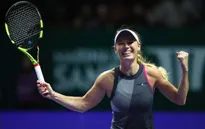 Caroline Wozniacki và Venus Williams hẹn nhau tại chung kết WTA Finals 2017