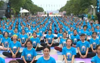Hòa mình với thiên nhiên trong ngày quốc tế yoga lần thứ 3