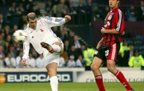 Tròn 15 năm ngày Zizou lập siêu phẩm, Real giải lời nguyền Champions League
