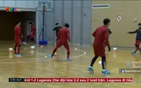 VIDEO: U23 Việt Nam tập luyện trong nhà thi đấu môn cầu lông và bóng bàn trước trận chung kết gặp U23 Uzbekistan